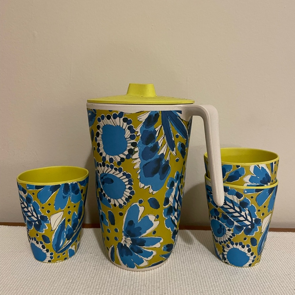 Vera Bradley Bamboo Melamine Pitcher & Cups Set